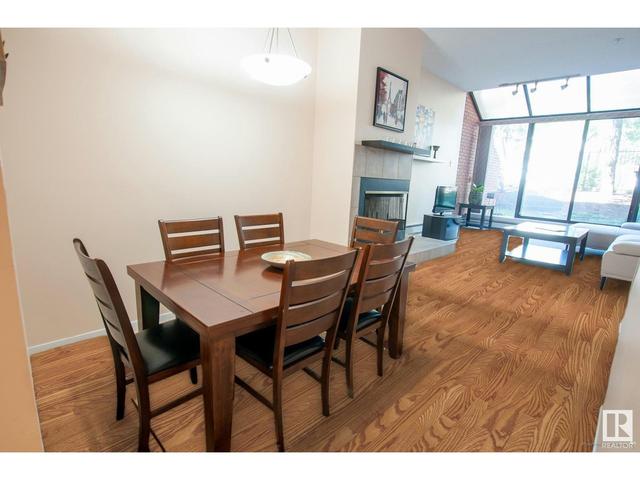 11174 83 Av Nw, House attached with 2 bedrooms, 1 bathrooms and 2 parking in Edmonton AB | Image 6