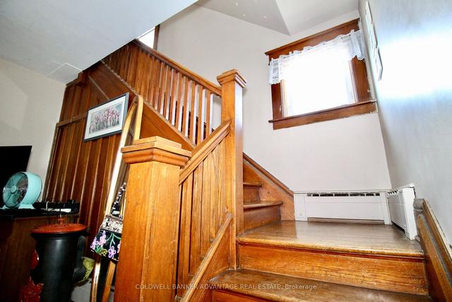 819 East Main St, House detached with 3 bedrooms, 2 bathrooms and 7 parking in Welland ON | Image 4