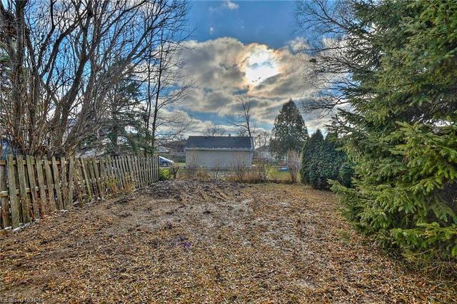 190 Niagara Falls Road, House detached with 5 bedrooms, 3 bathrooms and 4 parking in Thorold ON | Image 30