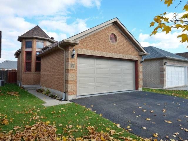 37 Silkwood Cres, House detached with 1 bedrooms, 2 bathrooms and 2 parking in Brampton ON | Image 2
