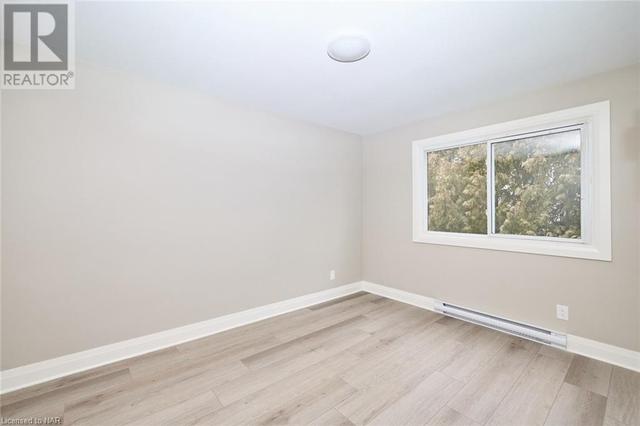 3 - 15 John Street, Condo with 2 bedrooms, 1 bathrooms and 1 parking in St. Catharines ON | Image 12