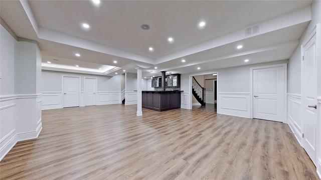 176 Orleans Circ, House detached with 5 bedrooms, 6 bathrooms and 7 parking in Vaughan ON | Image 27
