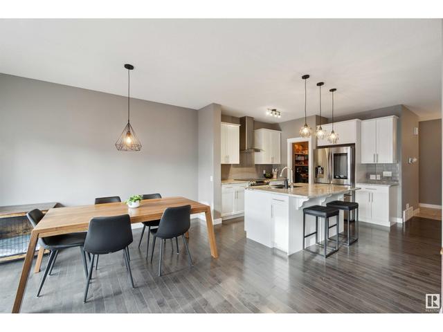 9926 207a St Nw, House semidetached with 3 bedrooms, 2 bathrooms and null parking in Edmonton AB | Image 5