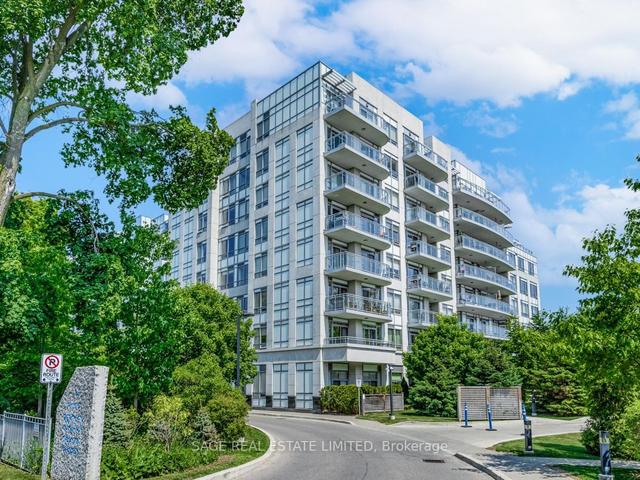 423 - 3500 Lakeshore Rd W, Condo with 2 bedrooms, 2 bathrooms and 1 parking in Oakville ON | Image 1