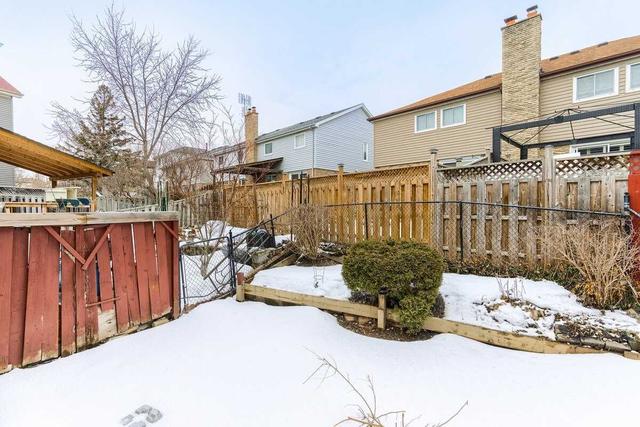 34 Nottawasaga Cres, House attached with 3 bedrooms, 2 bathrooms and 2 parking in Brampton ON | Image 30
