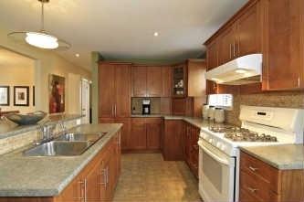 8 Treeview Dr, House detached with 2 bedrooms, 2 bathrooms and 4 parking in Toronto ON | Image 8