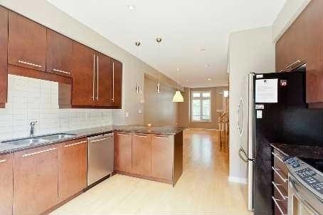 th100 - 117a The Queensway Ave, Townhouse with 3 bedrooms, 2 bathrooms and 1 parking in Toronto ON | Image 4