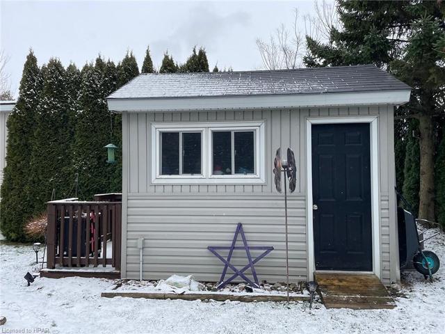 77307 (29 rowan rd) Bluewater Hwy 21, House detached with 2 bedrooms, 1 bathrooms and 2 parking in Central Huron ON | Image 22