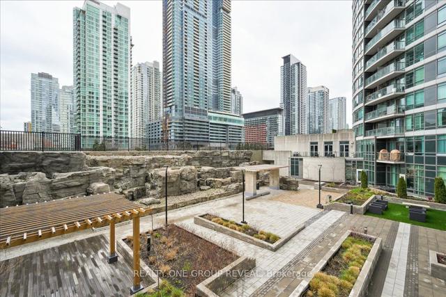 215 - 361 Front St W, Condo with 2 bedrooms, 2 bathrooms and 1 parking in Toronto ON | Image 25