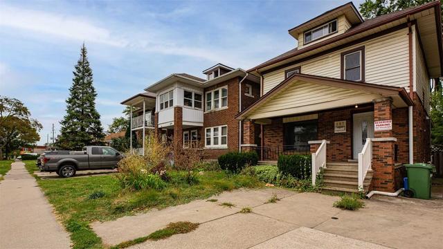 483 Randolph Ave, House detached with 7 bedrooms, 2 bathrooms and 2 parking in Windsor ON | Image 12