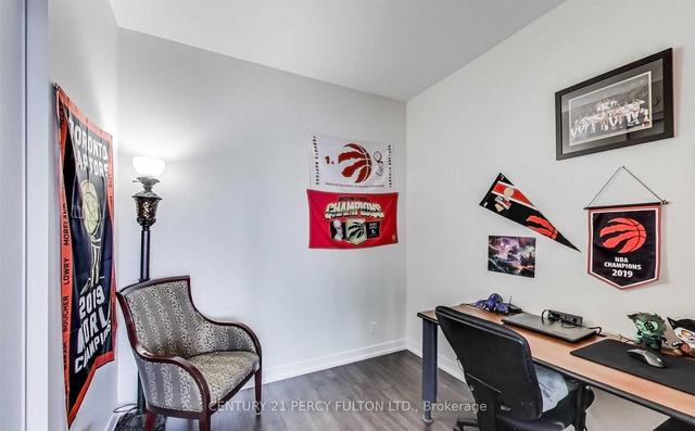 5708 - 898 Portage Pkwy, Condo with 2 bedrooms, 2 bathrooms and 1 parking in Vaughan ON | Image 6