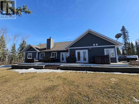 1417 Stark Drive, House detached with 5 bedrooms, 4 bathrooms and null parking in Vanderhoof BC | Card Image