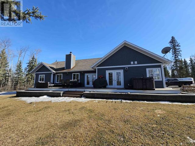 1417 Stark Drive, House detached with 5 bedrooms, 4 bathrooms and null parking in Vanderhoof BC | Image 1