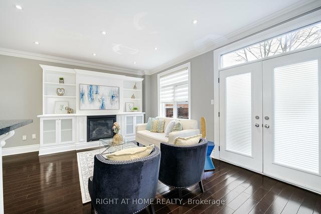39a Wolcott Ave, House detached with 4 bedrooms, 5 bathrooms and 2 parking in Toronto ON | Image 10