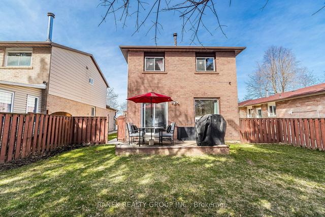 40 Talbot St, House detached with 3 bedrooms, 3 bathrooms and 4 parking in Brampton ON | Image 33