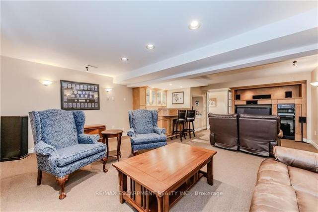 2119 Berryman Crt, House detached with 4 bedrooms, 3 bathrooms and 6 parking in Burlington ON | Image 21