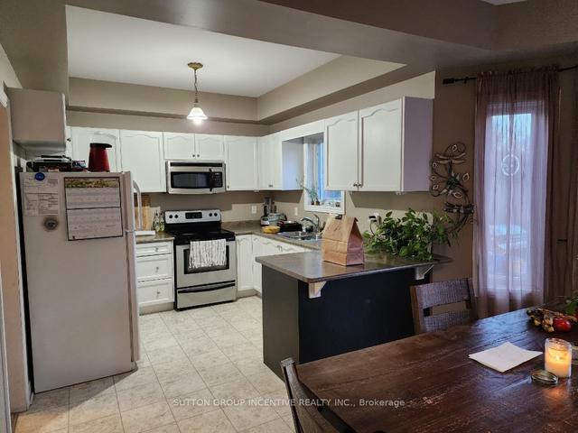39 Penvill Tr, House detached with 4 bedrooms, 4 bathrooms and 6 parking in Barrie ON | Image 10