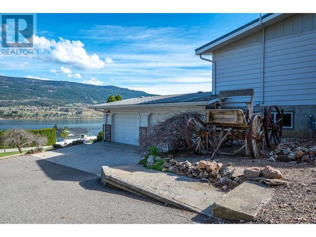 15562 Old Mission Road, House detached with 3 bedrooms, 2 bathrooms and 5 parking in Lake Country BC | Image 13