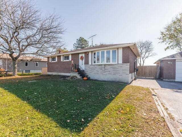 3817 Hwy 2, House detached with 2 bedrooms, 2 bathrooms and 7 parking in Clarington ON | Image 1