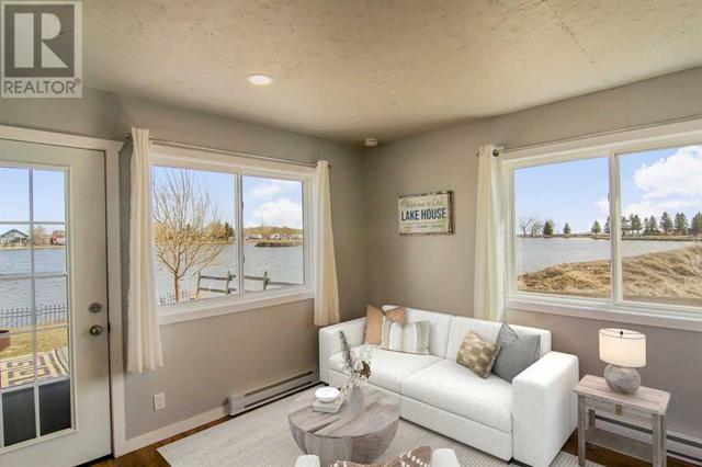 33 Mountain Vista Estates Drive, House detached with 2 bedrooms, 1 bathrooms and 4 parking in Cardston County AB | Image 7