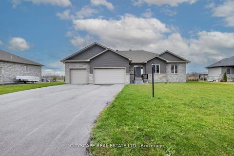320 Autumn Meadow Way, House detached with 3 bedrooms, 3 bathrooms and 7 parking in Ottawa ON | Card Image