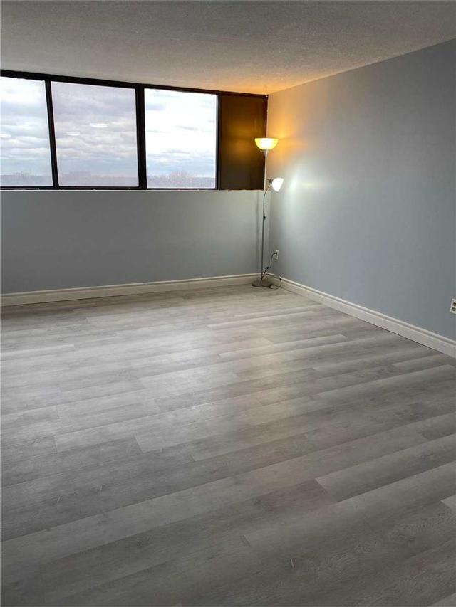 613 - 10 Tapscott Rd, Condo with 1 bedrooms, 1 bathrooms and 1 parking in Toronto ON | Image 8