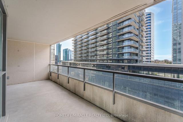 1011 - 23 Hollywood Ave, Condo with 1 bedrooms, 1 bathrooms and 1 parking in Toronto ON | Image 17
