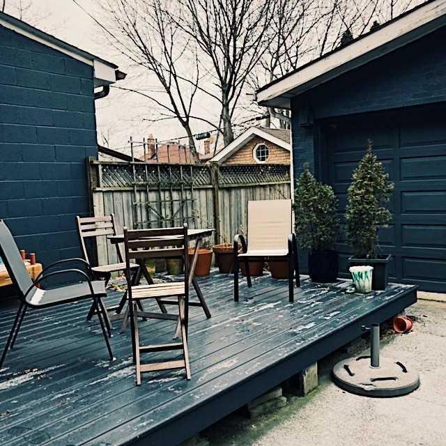 Upper - 32 Hector Ave, House semidetached with 3 bedrooms, 1 bathrooms and 1 parking in Toronto ON | Image 2