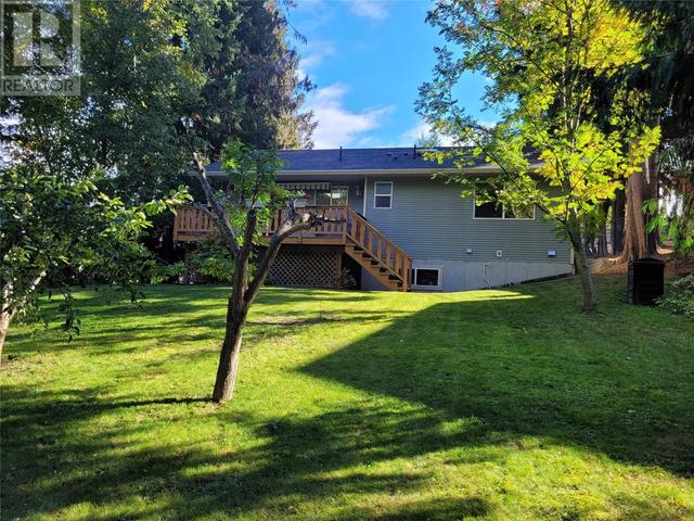 2207 Lakeview Drive, House detached with 3 bedrooms, 3 bathrooms and 2 parking in Columbia Shuswap C BC | Image 30