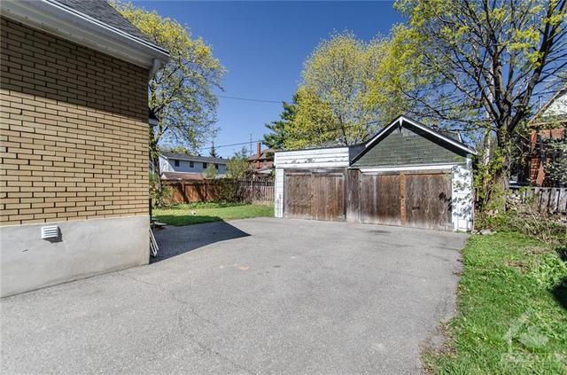 507 Edison Avenue, House detached with 3 bedrooms, 2 bathrooms and 6 parking in Ottawa ON | Image 16