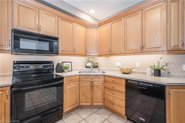 11 - 254 Summerfield Drive, House attached with 3 bedrooms, 2 bathrooms and null parking in Guelph ON | Image 6