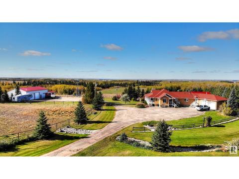 58106 Rng Rd 85, House detached with 4 bedrooms, 3 bathrooms and null parking in St. Paul County No. 19 AB | Card Image