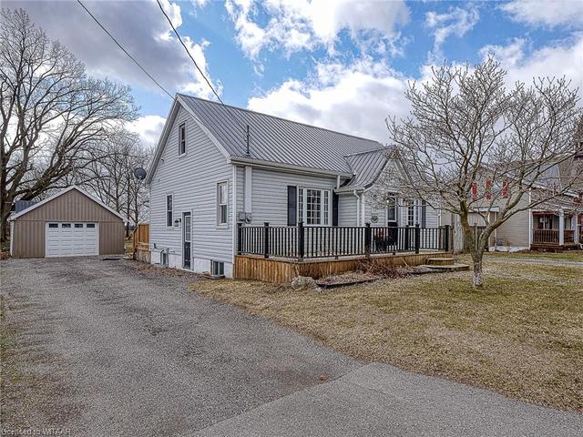 17 Albert St W/S, House detached with 5 bedrooms, 2 bathrooms and 6 parking in Norfolk County ON | Image 1