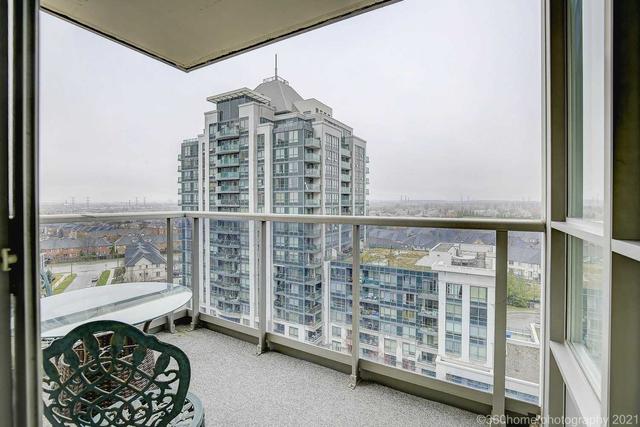 1012 - 50 Disera Dr, Condo with 3 bedrooms, 2 bathrooms and 2 parking in Vaughan ON | Image 14