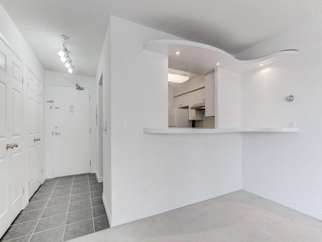 1001 - 5039 Finch Ave E, Condo with 1 bedrooms, 1 bathrooms and 1 parking in Toronto ON | Image 3