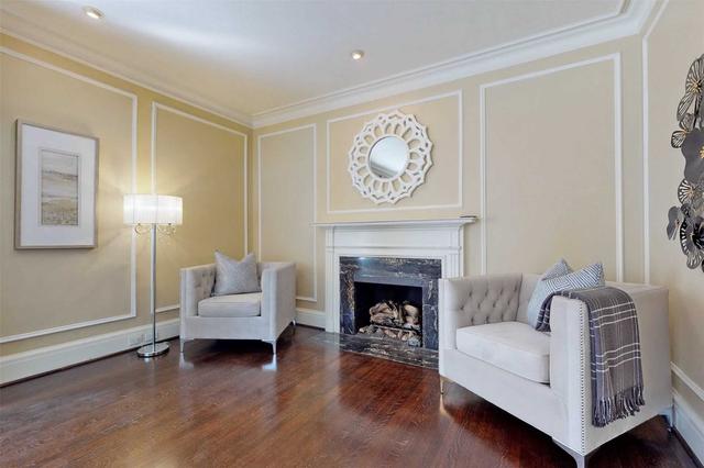 28 Dunvegan Rd, House detached with 8 bedrooms, 6 bathrooms and 5 parking in Toronto ON | Image 26
