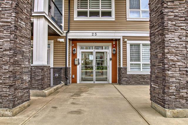 108 - 25 Walgrove Walk Se, Condo with 2 bedrooms, 2 bathrooms and 1 parking in Calgary AB | Image 4