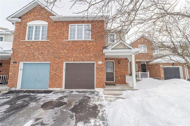 95 Gray Crescent, Townhouse with 3 bedrooms, 3 bathrooms and 3 parking in Ottawa ON | Image 1
