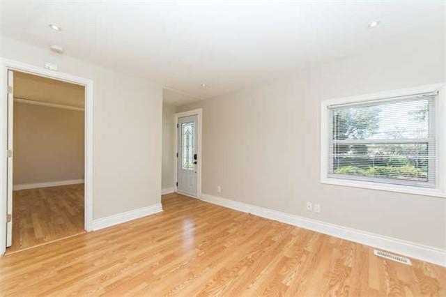 1181 Church St, House detached with 2 bedrooms, 1 bathrooms and 6 parking in Clarington ON | Image 2