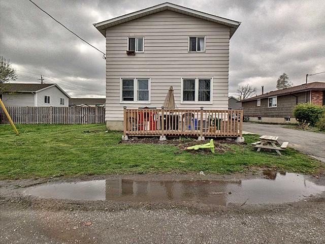 1 David St, House detached with 6 bedrooms, 3 bathrooms and 6 parking in St. Catharines ON | Image 17