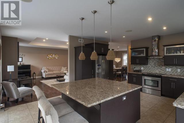 1012 Foxborough Pl, House detached with 5 bedrooms, 2 bathrooms and null parking in Thunder Bay ON | Image 8