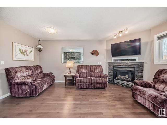 16735 60 St Nw, House semidetached with 4 bedrooms, 3 bathrooms and null parking in Edmonton AB | Image 10