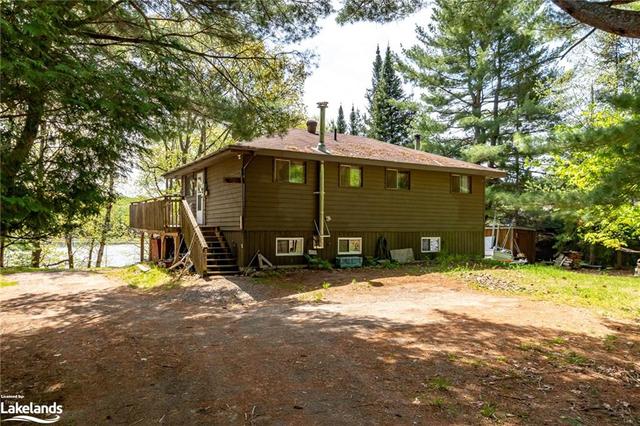 1548 Fox Point Road, House detached with 2 bedrooms, 1 bathrooms and 4 parking in Lake of Bays ON | Image 17