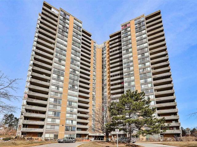 1111 - 10 Martha Eaton Way, Condo with 3 bedrooms, 2 bathrooms and 1 parking in Toronto ON | Image 1