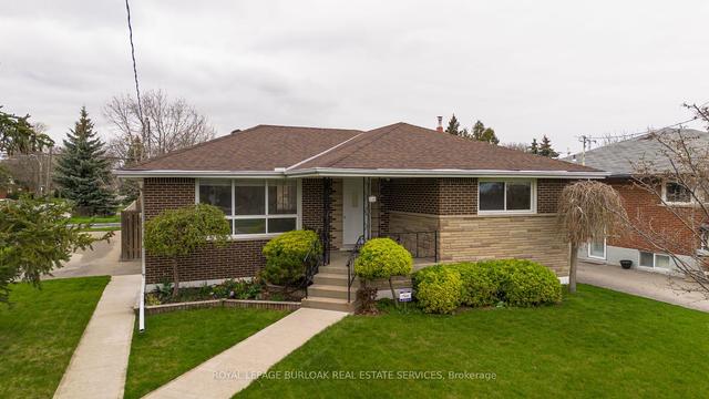 116 Sunrise Dr, House detached with 3 bedrooms, 2 bathrooms and 4 parking in Hamilton ON | Image 1