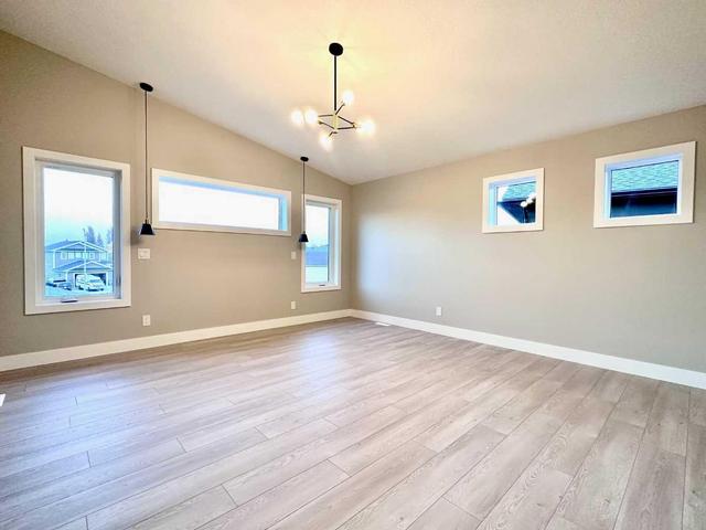 36 Pritchard Drive, House detached with 3 bedrooms, 2 bathrooms and 4 parking in Whitecourt AB | Image 11