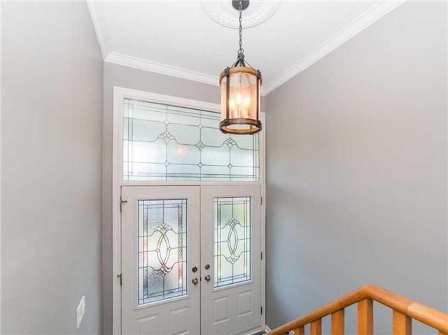 56 Ascolda Blvd, House detached with 3 bedrooms, 2 bathrooms and 2 parking in Toronto ON | Image 4