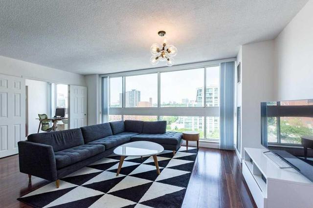 903 - 15 Mcmurrich St, Condo with 2 bedrooms, 2 bathrooms and 1 parking in Toronto ON | Image 4