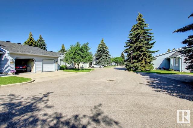 5711 189 St Nw, House semidetached with 3 bedrooms, 2 bathrooms and null parking in Edmonton AB | Image 15