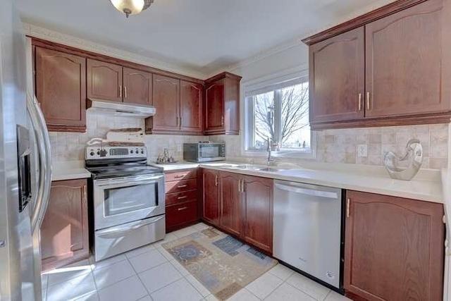 5578 Heatherleigh Ave, House detached with 4 bedrooms, 4 bathrooms and 4 parking in Mississauga ON | Image 3